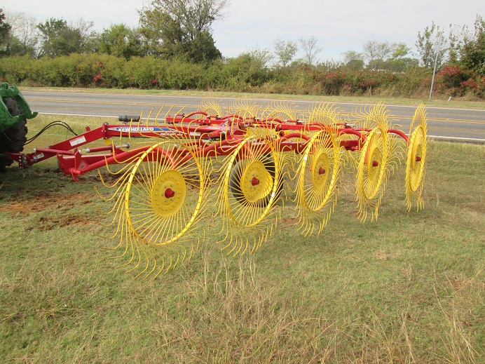 New Holland 1022 Hay Rake | Dan's Equipment Sales